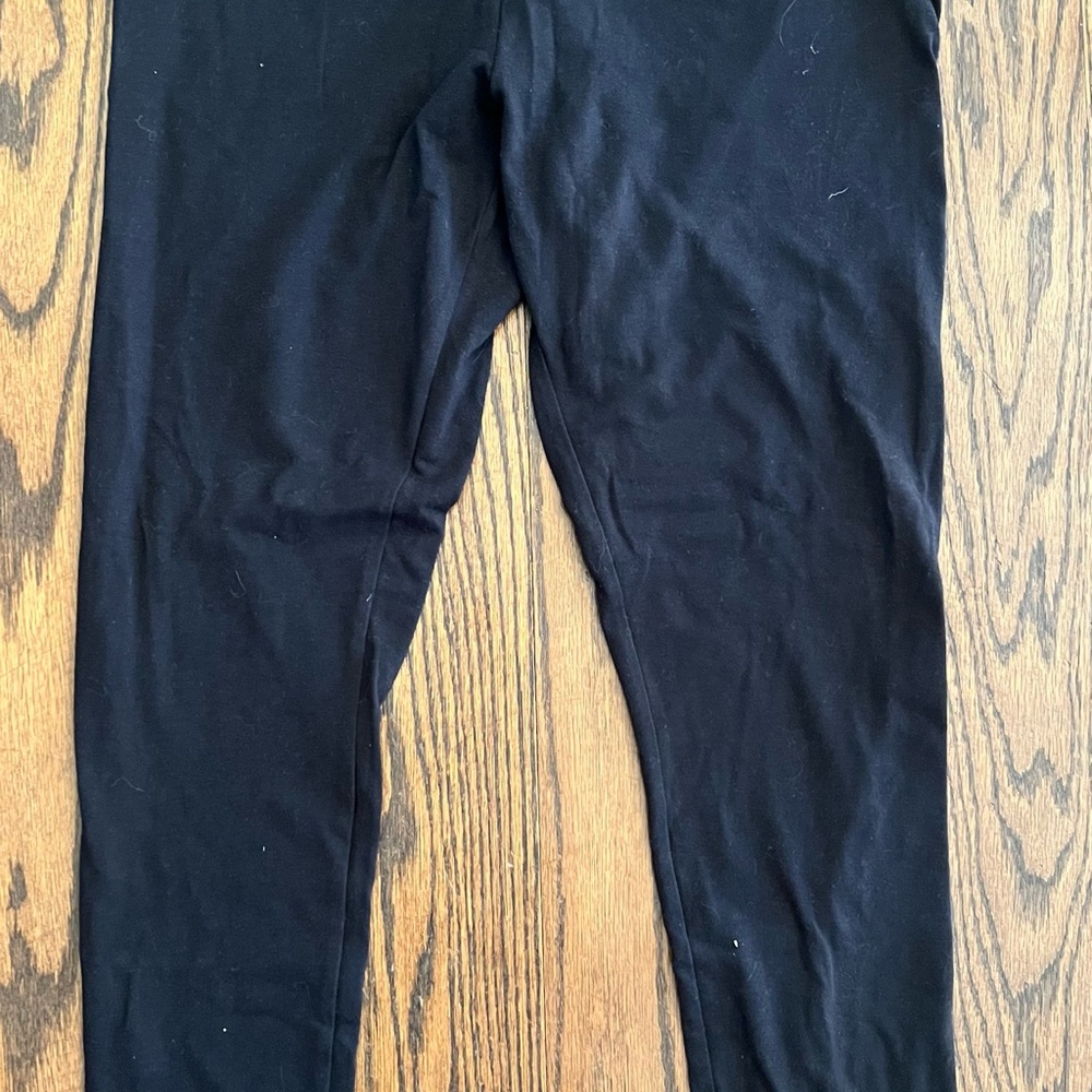 Black Leggings size large new NWT